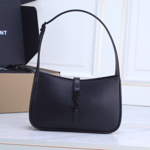 Saint Laurent Le 5 A 7 Hobo Bag In Smooth Leather Black