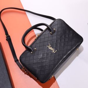 Saint Laurent Lyia Duffle In Diamond-Quilted Lambskin Black/Gold