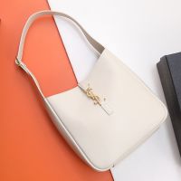 Saint Laurent Small Le 5 A 7 Supple Bag In Grained Leather White/Gold