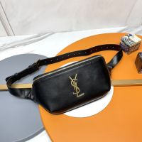Saint Laurent Classic Monogram Belt Bag In Lambskin Black/Gold